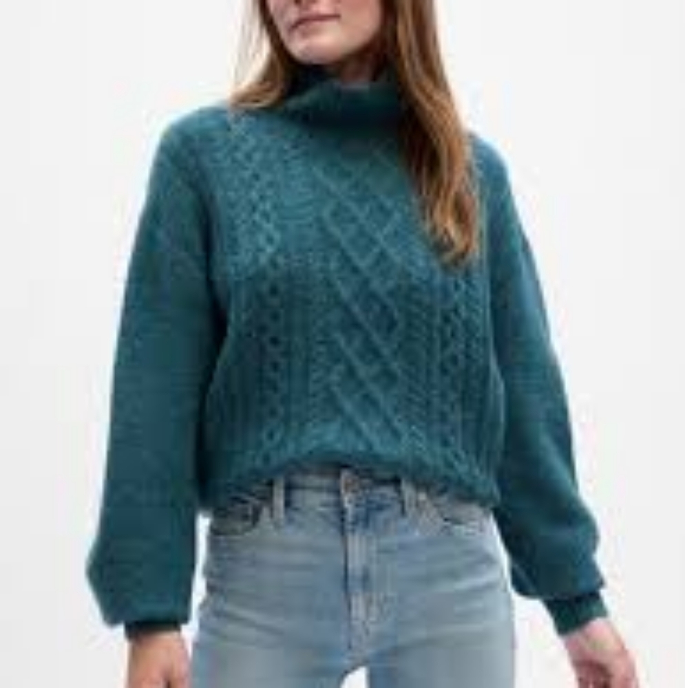 Relaxed Forever Cozy Cable-Knit Sweater